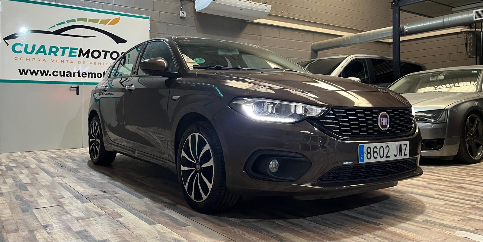 FIAT Tipo 1.4 16v Lounge 70kW 95CV gasolina 5p.