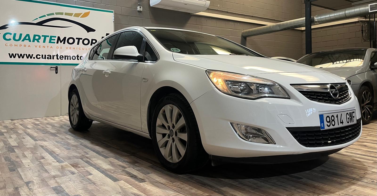 OPEL ASTRA 1.7 CDTi 125cv Cosmo