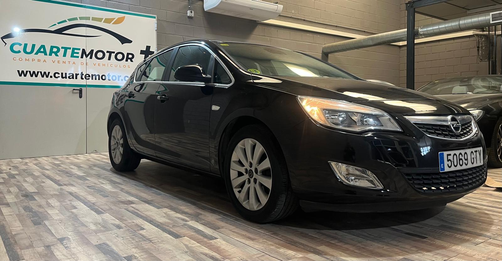 OPEL Astra 1.7 CDTi 125 CV Cosmo